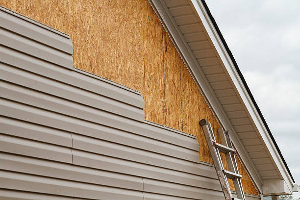 24/7 Emergency Storm Damage Siding Repair experts in Newark, TX